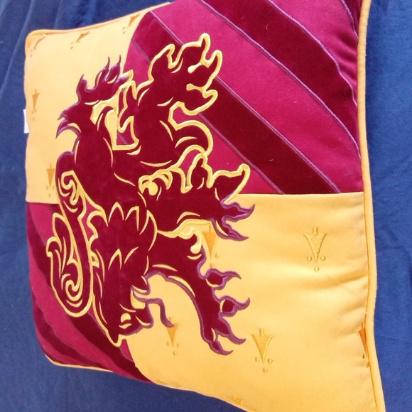 Harry Potter Gryffindor Deco pillow - Picture 2 of 3